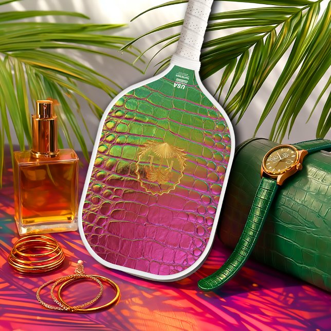 Raquette De Pickleball Stylish Iridescent Pink Green Faux Crocodile (Stylish Fun Faux Croc Pink and Green Iridescent Monogram Pickleball Paddle )