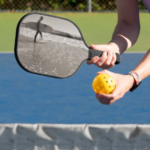 Raquette De Pickleball Surfeur par Shirley Taylor