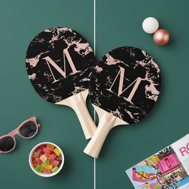 Raquette De Ping Pong Chic Rose en marbre noir or Monogramme à huile (Chic Black Marble Rose Gold Foil Monogram Ping Pong Paddle)