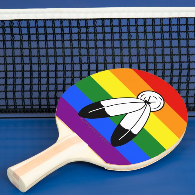 Raquette De Ping Pong Drapeau de fierté bispirituel de SlipperyJoe's sym (Insitu)