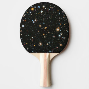 Raquette De Ping Pong Étoiles dans l'espace - champ ultra profond de