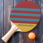 Raquette De Ping Pong Graines vintages de moutarde de sport avec nom<br><div class="desc">La pagaie de ping-pong Vintage Sport Mustard Seed Stripes apporte une touche chaleureuse et accueillante à votre jeu avec ses bandes riches et de couleur moutarde qui évoquent un sentiment d'énergie et d'optimisme. Le motif audacieux ajoute une touche unique, ce qui en fait un choix exceptionnel pour les joueurs qui...</div>