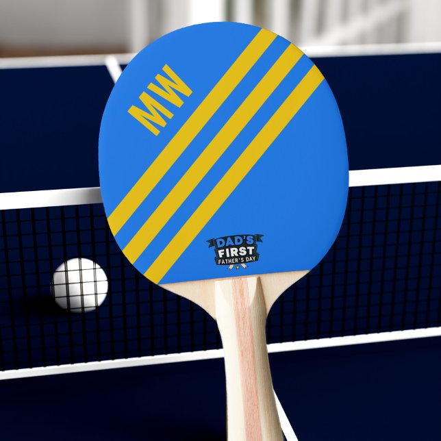 Raquette De Ping Pong La première Fête des pères Ping Pong Bleue de papa (A fun gift for the Dad celebrating his first Father's Day. Add his initials!)