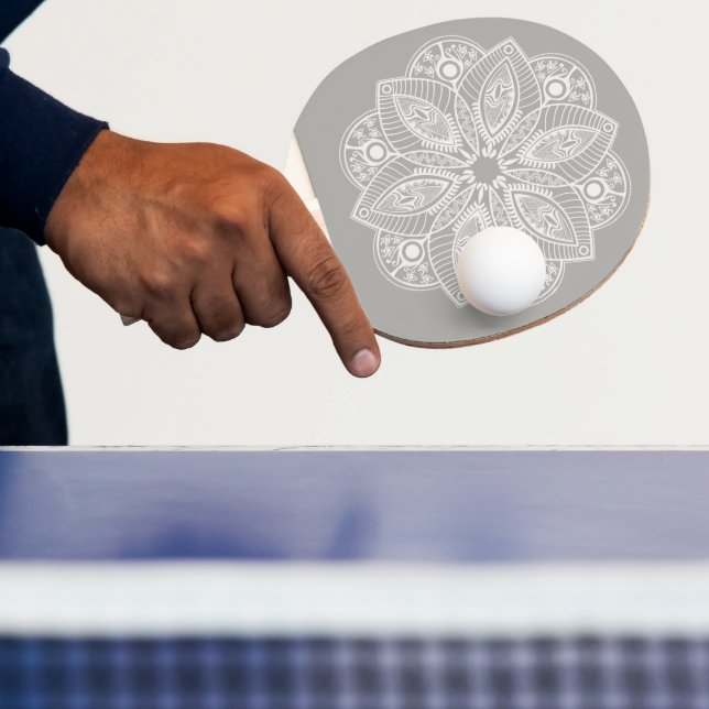 Raquette De Ping Pong Mandala blanc exotique sur Arrière - plan gris (Insitu)