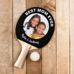 Raquette De Ping Pong Meilleure photo personnalisée jamais vue par maman<br><div class="desc">Offrez à la meilleure maman un cadeau amusant avec cette photo personnalisée paddle de ping-pong noir avec texte blanc. Personnalisez facilement avec une photo de ses enfants. Vous pouvez customiser "Best Mom Ever" à quelque chose de similaire en longueur comme "World's Best Mom" ou "We Love You Mom", et si...</div>