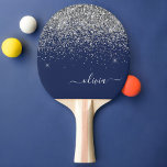 Raquette De Ping Pong Monogramme à Parties scintillant étincelante en ar<br><div class="desc">Parties scintillant Argent et Marine Bleu Étincelle Script Monogramme Nom Ping Pong Paddle. Cela rend le cadeau parfait pour 16 ans,  mariage,  douche nuptiale,  anniversaire,  baby shower ou bachelorette pour quelqu'un qui aime le luxe glam et les styles chic.</div>
