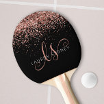 Raquette De Ping Pong Rose Gold Blush Pink Parties scintillant Glam Nom<br><div class="desc">Glam Rose Gold Parties scintillant Élégante Monogram Ping Paddle. Personnalisez facilement cette pagaie de ping-pong chic et branchée avec une élégante parties scintillant brillante en or rose sur un arrière - plan noir. Le design comprend votre monogramme manuscrit avec de jolis tourbillons et votre nom.</div>