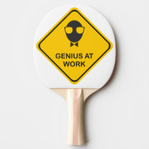 Raquette De Ping Pong Un génie amusant au travail