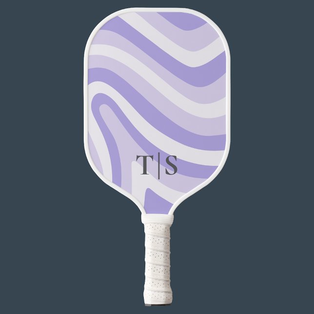 Ravissante raquette de pickleball à monogramme et  (Lavender Wavy Stripe Monogram Pretty Pickleball Paddle
)