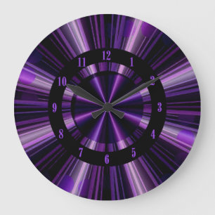 Rayons Violets De Mur Clair Horloge