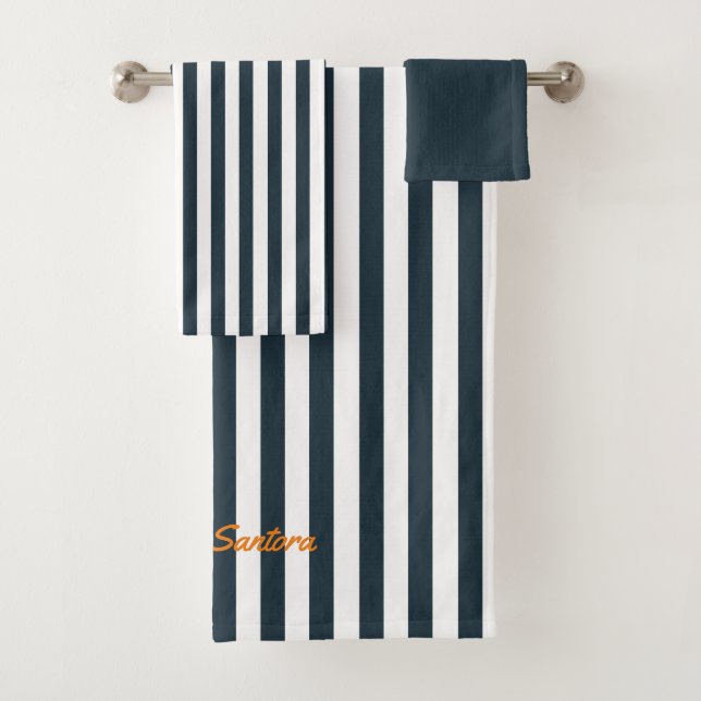 Rayures Navy | Monogramme du gentleman moderne (En situation)