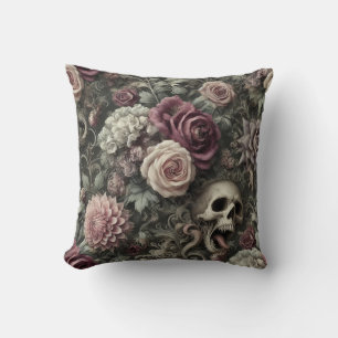 Reaping in the Rose - Gothique Floral Coussin crân