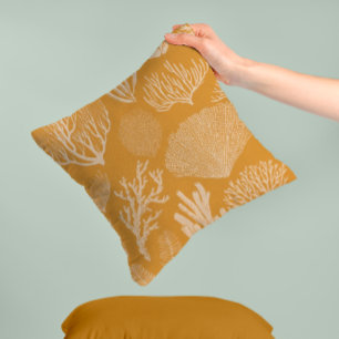 Récif de corail dans le coussin de toilette jaune