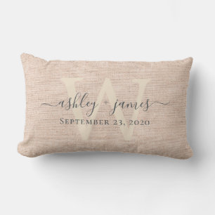 Rectangle Coussin de mariage en lin rose avec monogramme ivo