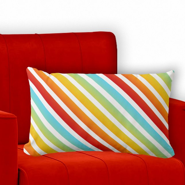 Rectangle Coussin Motif à rayures arc-en-ciel personnalisé (Pillow featuring a modern striped pattern in festive rainbow colors)