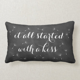 Rectangle Il a tout commencé par un coussin de baiser