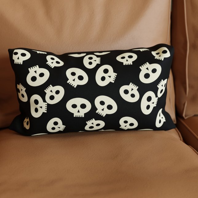 Rectangle Motif crâne mignon sur Coussin Lumbar noir (A cute skull pattern lumbar pillow perfect for your Halloween home decor)