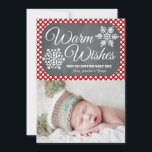 Red Dot Chalkboard Snowflake Carte photo de vacanc<br><div class="desc">Ajoutez votre photo de famille préférée ou la photo de Noël du premier jour férié ou bébé garçon ou petite fille à ce carte photo de vacances doux, moderne et joli à thème hivernal avec deux flocons de neige sur un arrière - plan de tableau noir et un motif de...</div>