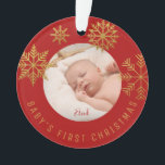 Red Gold Babys First Christmas Cadeau Ornament<br><div class="desc">Or rouge vif Snowflakes Noël ornement photo pour les nouveaux parents qui viennent d'avoir un bébé. Personnalisez-le en ajoutant le nom. Fait un cadeau parfait pour vos amis ou votre famille.</div>