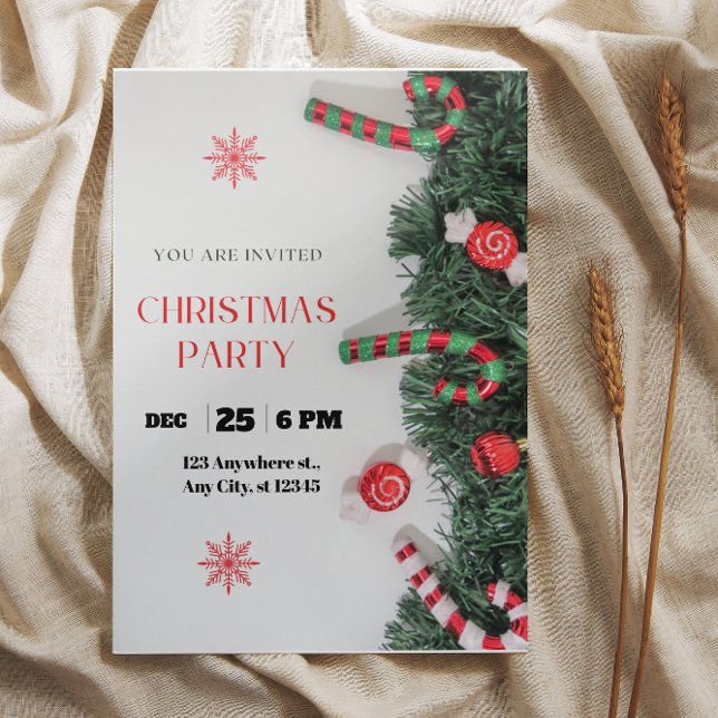 Red Green Modern Christmas Party Invitation (Créateur téléchargé)