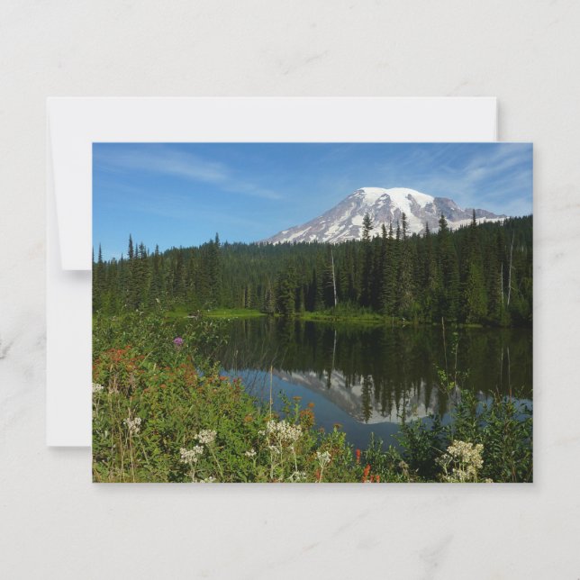 Reflet du lac du mont Rainier avec des fleurs sauv (Devant)