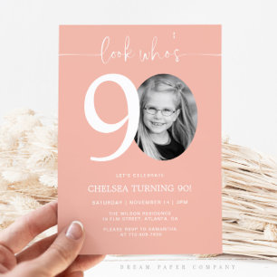 Regardez qui a 90 ans   Invitation d'anniversaire 