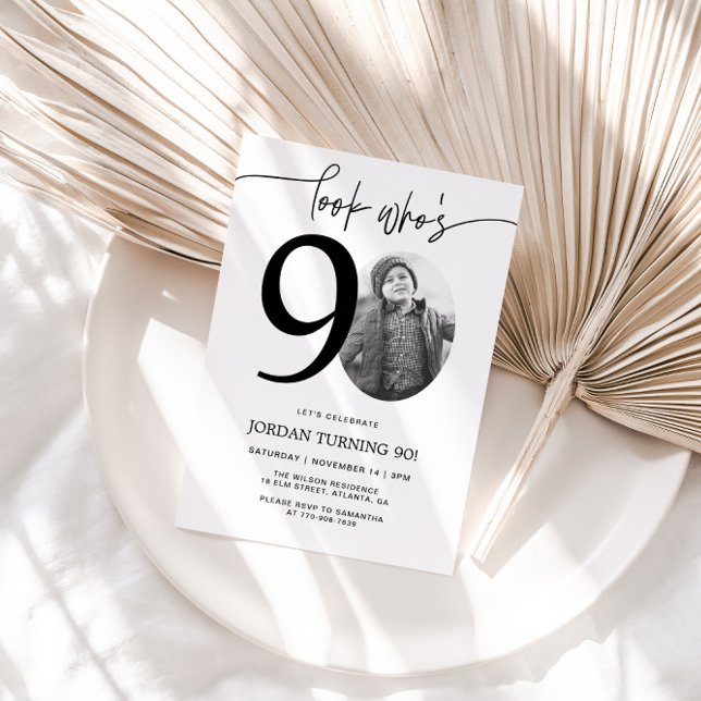 Regardez qui a 90 ans | Invitation pour 90e annive (Créateur téléchargé)