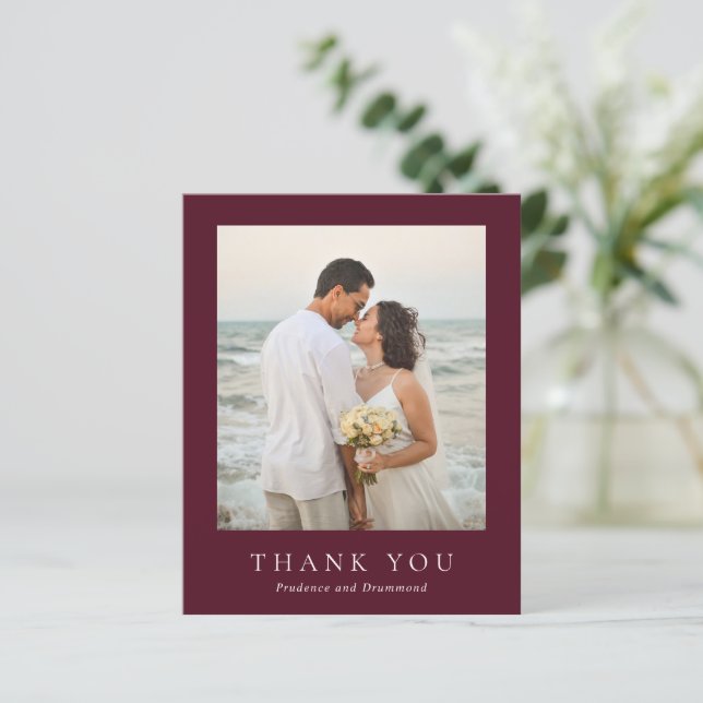 Remerciement de mariage élégant et profond bordeau (Debout devant)