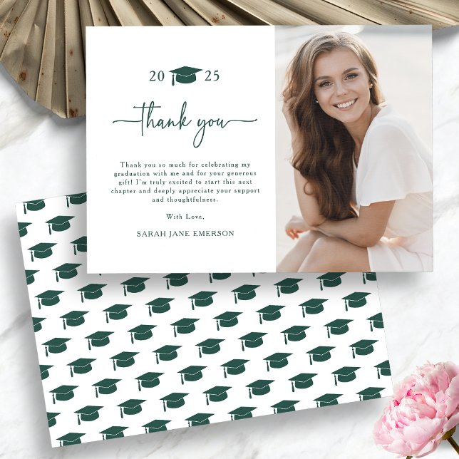 Remerciements Carte de Remerciement Simple et Moderne pour Diplô (Green Modern Simple Graduate Thank You Card by Painted Paperie
)