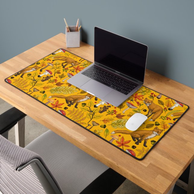 Renard d'automne sur orange (Bureau 2)