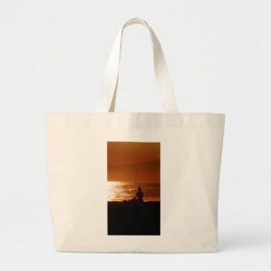 Renouvellement_ Sac classique _ par Elenne Boothe