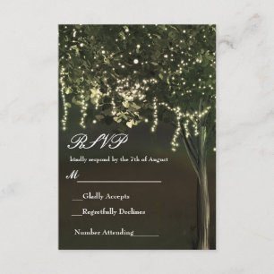 Réponse de mariage d'arbre illuminé de mousse rust