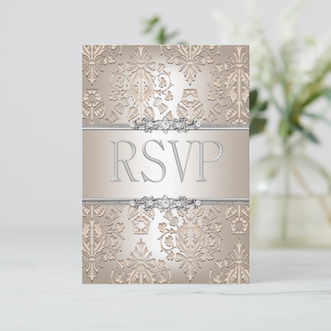 Réponse RSVP Élégant Damassé Crème Fleur Argent (Debout devant)