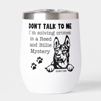 Résoudre les crimes avec Reed et Billie