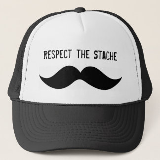 Respectez le casquette de Stache