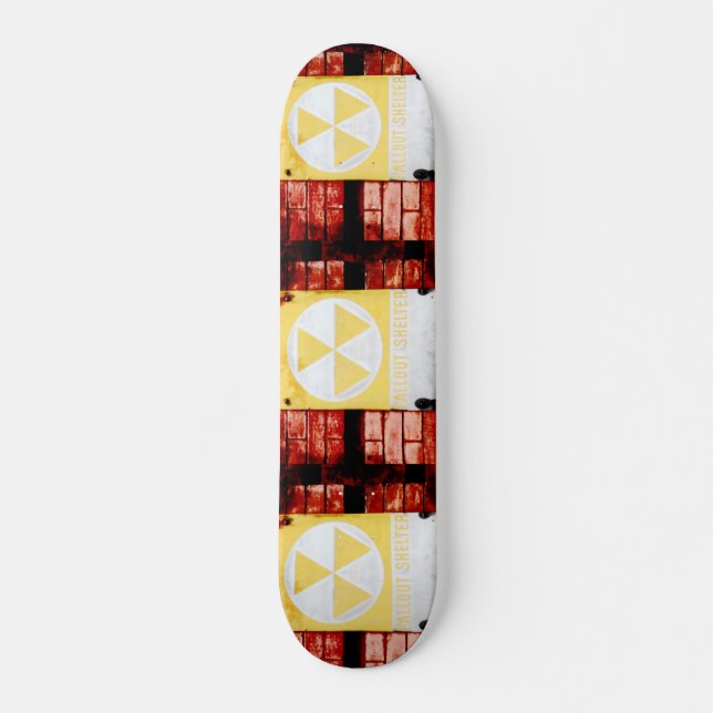 Retro Fallout Shelter Urban Grunge Skateboard (Devant)