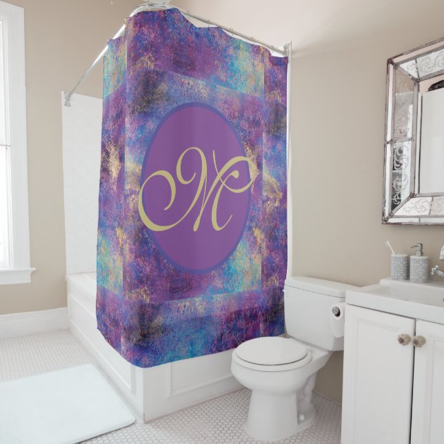 Rideau de douche à monogramme abstrait bleu violet (En situation)