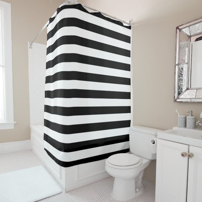 Rideau de douche à rayures noires et blanches (En situation)