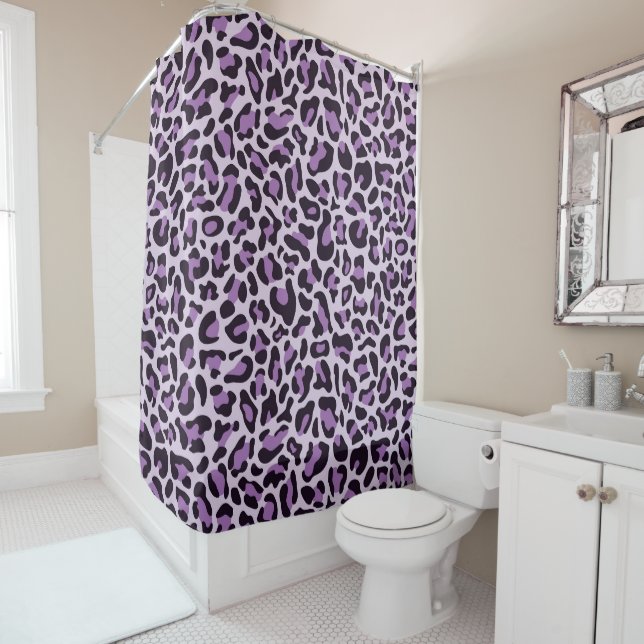 Rideau de douche de bain violet Empreinte de léopa (En situation)