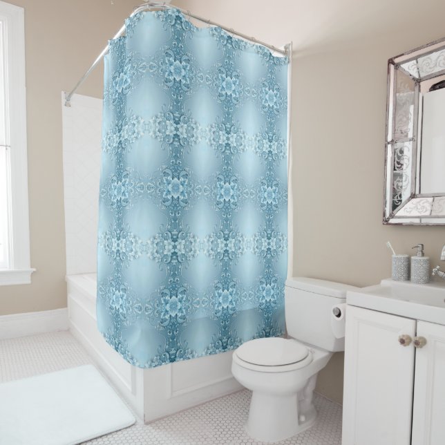 Rideau de douche floral décoratif bleu (En situation)