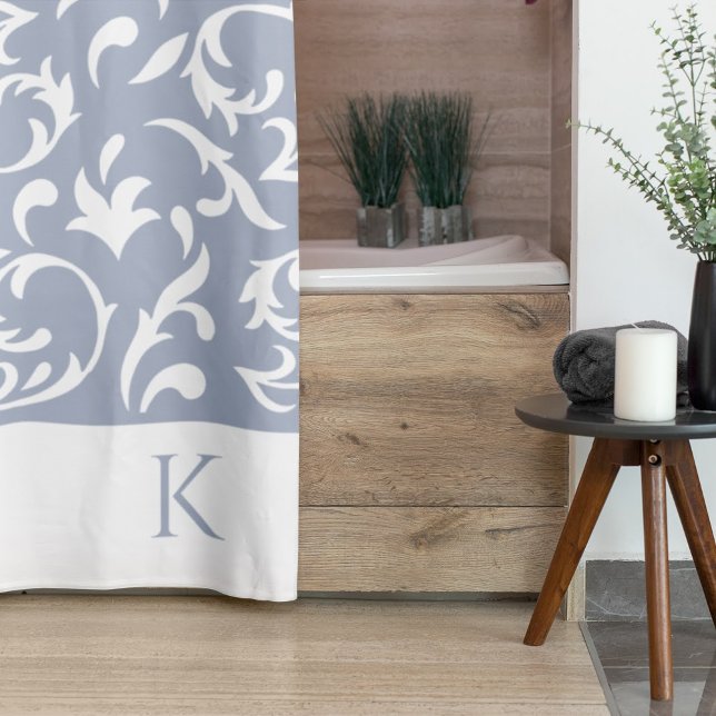 Rideau de douche personnalisé (This beautiful monogrammed shower curtain would make a wonderful gift for someone special! )