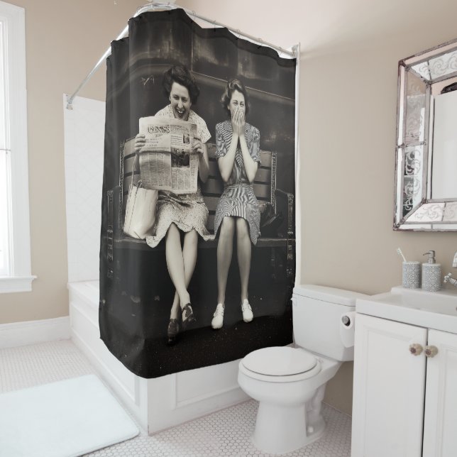 Rideaux De Douche Amis vintage riant ensemble (En situation)
