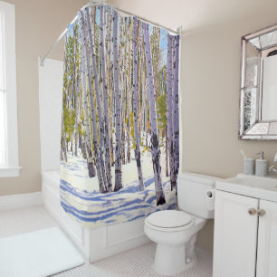 Rideaux de douche aux arbres d'Aspe dans la forêt