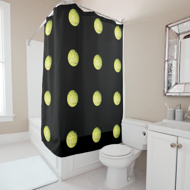 Rideaux De Douche Ballons De Golf Jaune Sur Noir, (En situation)