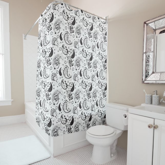 Rideaux De Douche Black & White Paisley Pattern –Elegant Textile Art (En situation)