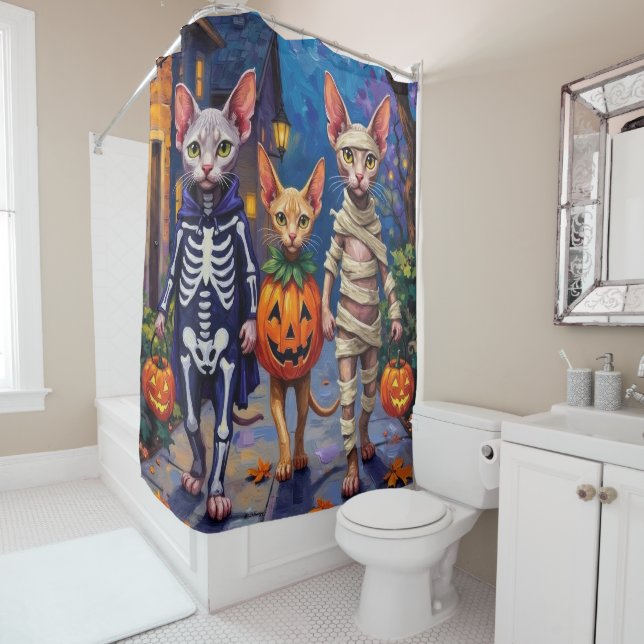 Rideaux De Douche Chats Sphynx faisant Trick-or-Treating en costume  (En situation)