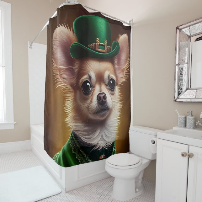 Rideaux De Douche Chihuahua Chien en robe de la Saint Patrick (En situation)