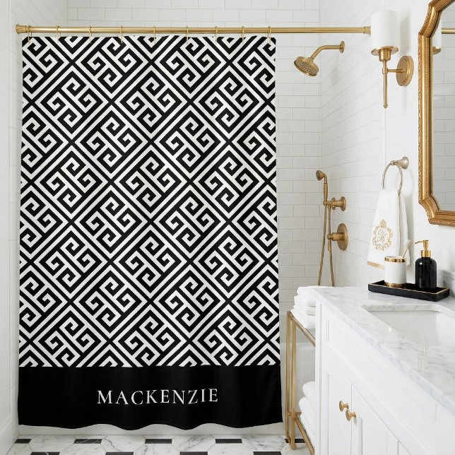 Rideaux De Douche Clé grecque en noir et blanc Monogramme de nom (Créateur téléchargé)