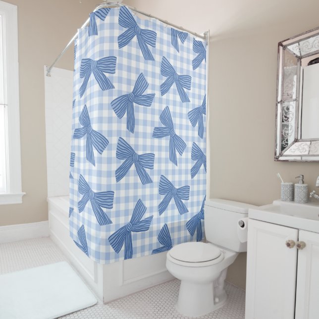 Rideaux De Douche Coquette bleu gingham et noeuds (En situation)