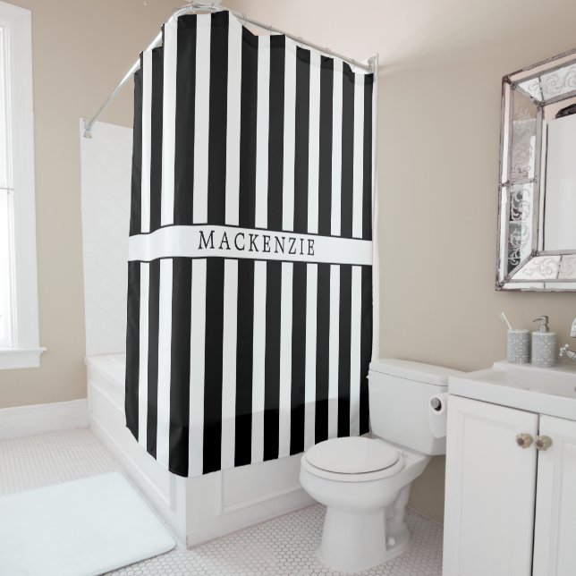 Rideaux De Douche Custom Name Black and White Vertical Striped (En situation)
